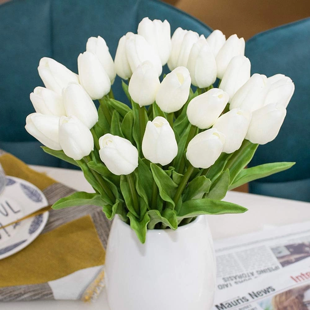30pcs Artificial Tulips Flowers Real Touch Tulips Fake Holland PU Tulip Bouquet Latex Flower White Tulip for Wedding Party Office Home Kitchen Decoration (Pure White)