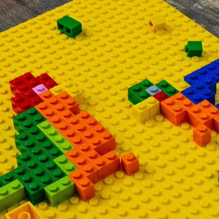 32x32 Baseplate Bumblebee Yellow