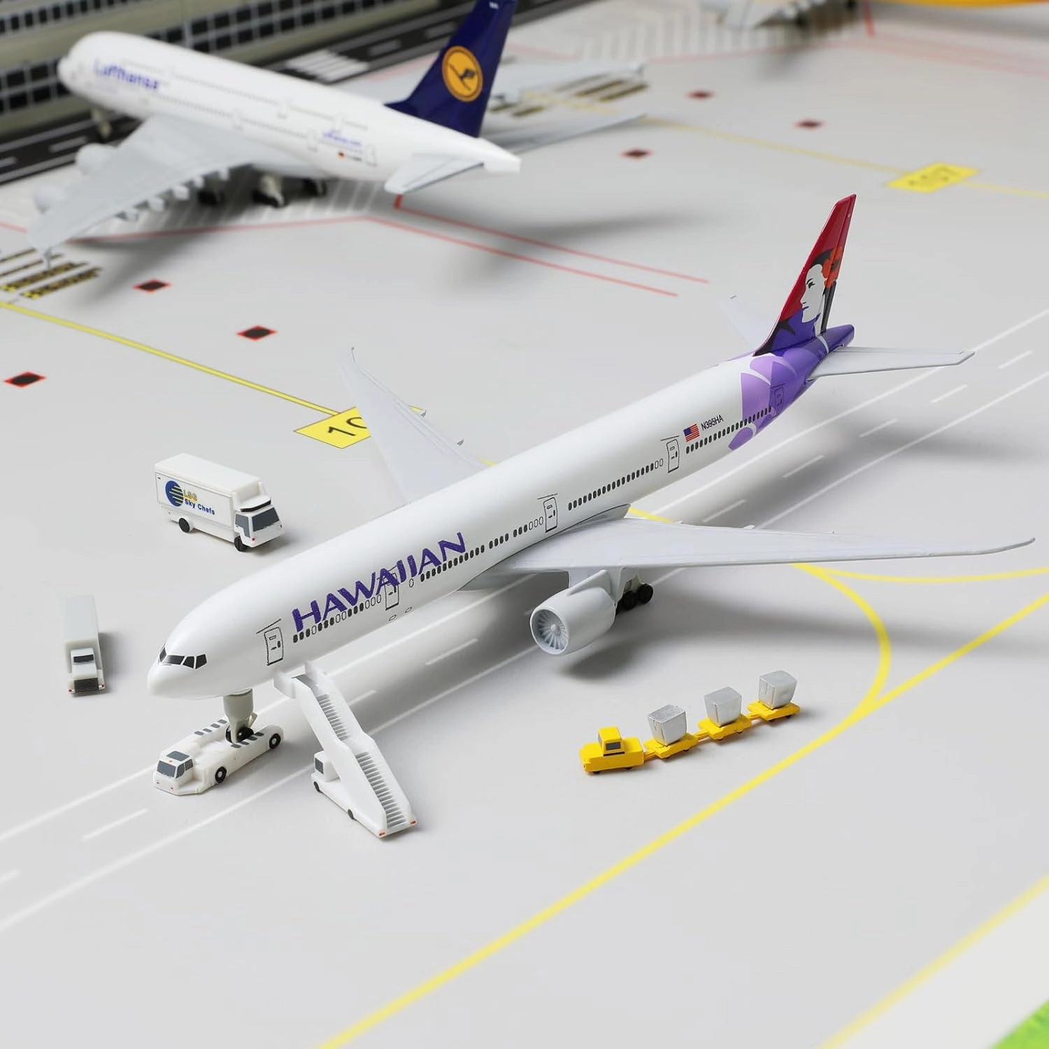 777 Hawaiian 1/300 Diecast Metal Airplane Model with Stand -777 Airplane Model for Adult with Stand (8.3 inches Long) Aviation Enthusiasts Gifts, Desktop Display Decorations