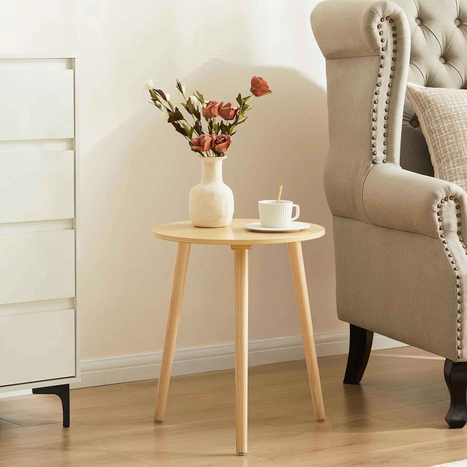 Apicizon Small Round Side Table, Modern Light Wood Side Table Bedside Nightstand End Table for Small Spaces, Bedroom, Living Room, 16.5 x 20 Inches, Natural