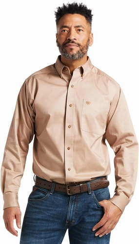Ariat Men's Solid Twill Classic Fit Shirt