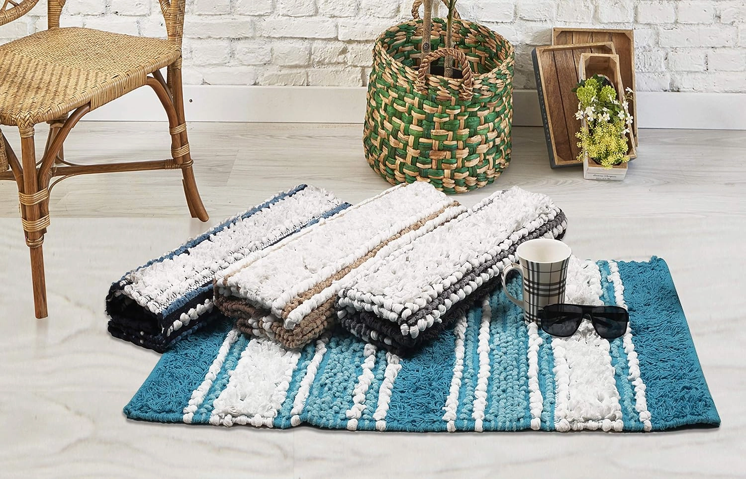 Bathroom Rugs Chenile Bath Rug Washable Bath Mats for Bathroom Floor |Thick Area Absorbent Quick Dry Bathroom Mat for Tub Spa Shower |Kitchen Living Room Entry Way Door Mats |Navy 20x32 Inches