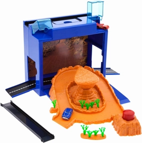 Disney Cars Disney Pixar Car Play Set - Toolbox Case with Lightning McQueen & Doc Hudson Die Cast Cars, Launcher, Willy’s Butte, Track & More - Inspired by Disney Pixar Cars Films & Cars Land