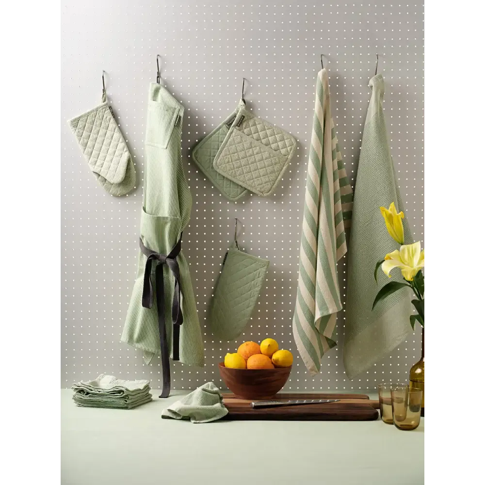 Eco-Friendly Kitchen Set with Pot Holder and Towels for Sustainable Cooking