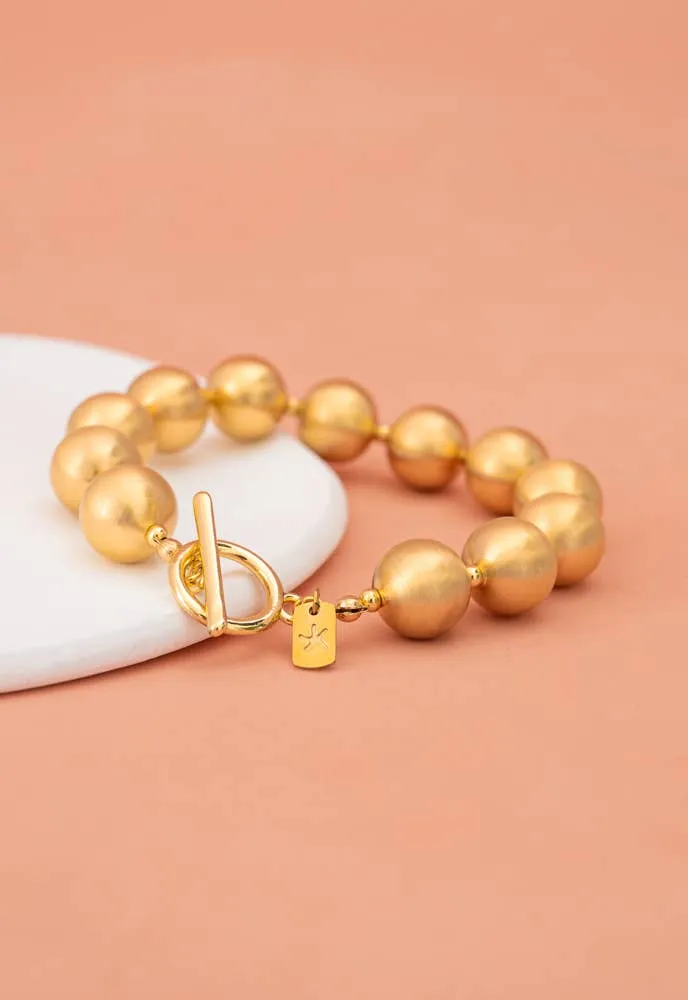 En Vogue Ball Bracelet in Gold