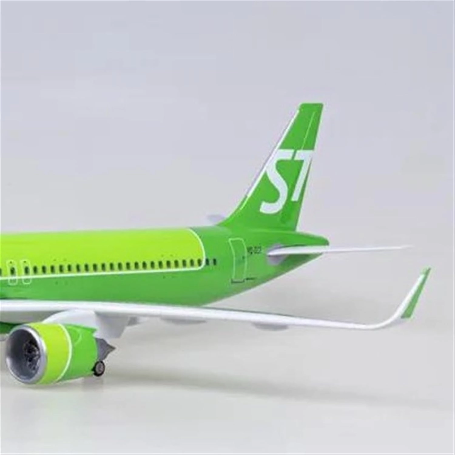 for A320 NEO Siberia S7 Aviation Model 1 80 Scale Aircraft Wheeled Landing Gear Die-cast Resin Model Aircraft Miniatures Set(No Light)
