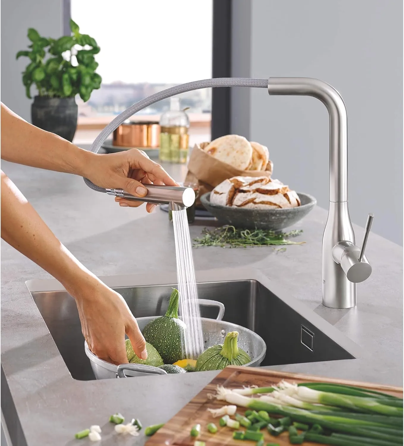 GROHE 30271DC0 Essence Dual Spray Pull-Out Kitchen Faucet Supersteel (Stainless Steel)