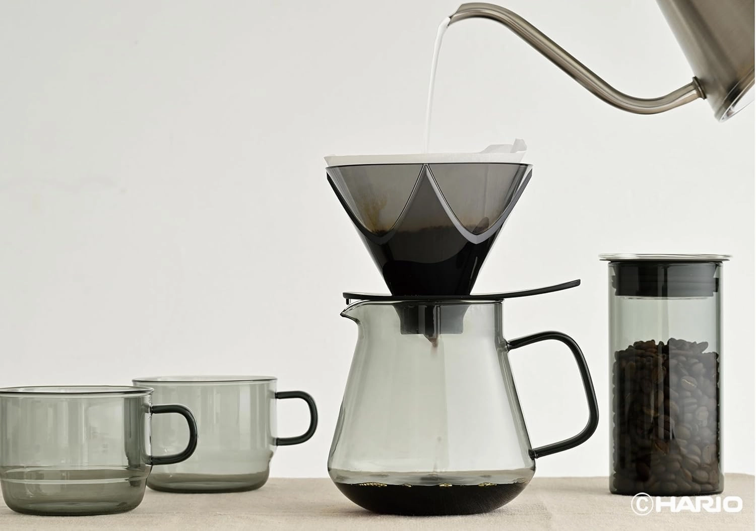 Hario Color Glass Coffee and Tea Server, 600ml Grey