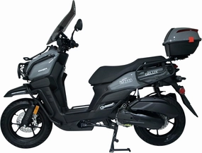 HHH Tank Supreme 200cc Scooter Motorcycle with Windshield Big Wheels EFI Scooter Vitacci Tank 200 Moped Fully Automatic Bike with Matching Rear Trunk