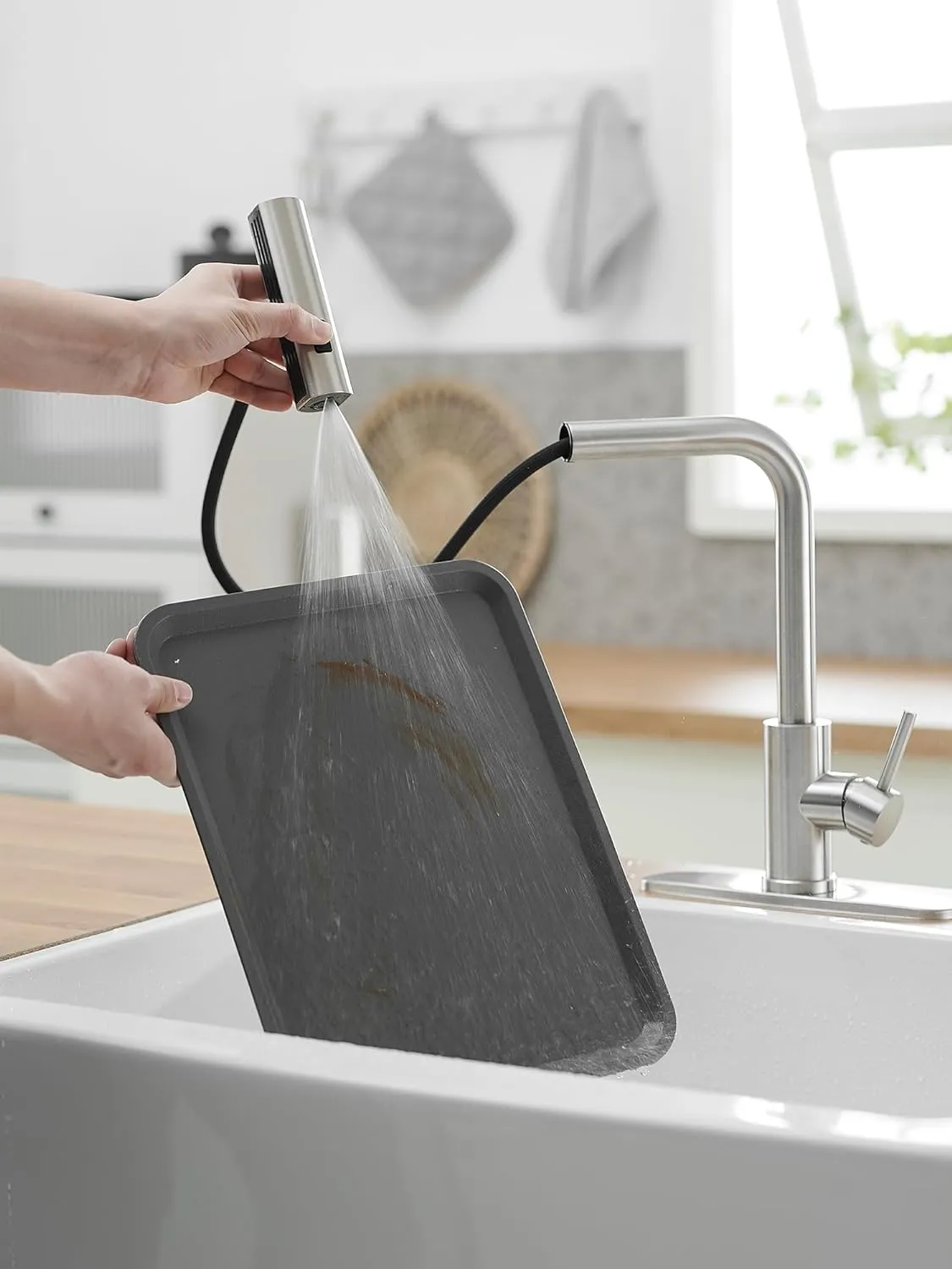 Kitchen Faucets with Pull Down Sprayer,Waterfall Kitchen Sink Faucet with Soap Dispenser,Utility Stainless Steel Kitchen Faucets,Single Handle Kitchen Sink Faucet with Pull Down Sprayer for 3 Function
