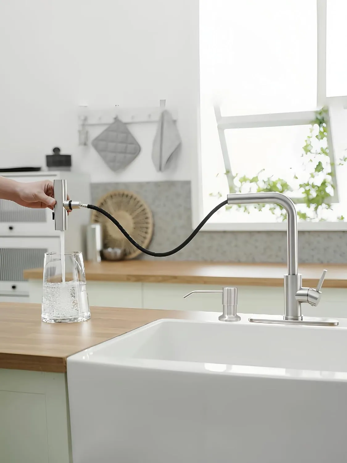 Kitchen Faucets with Pull Down Sprayer,Waterfall Kitchen Sink Faucet with Soap Dispenser,Utility Stainless Steel Kitchen Faucets,Single Handle Kitchen Sink Faucet with Pull Down Sprayer for 3 Function