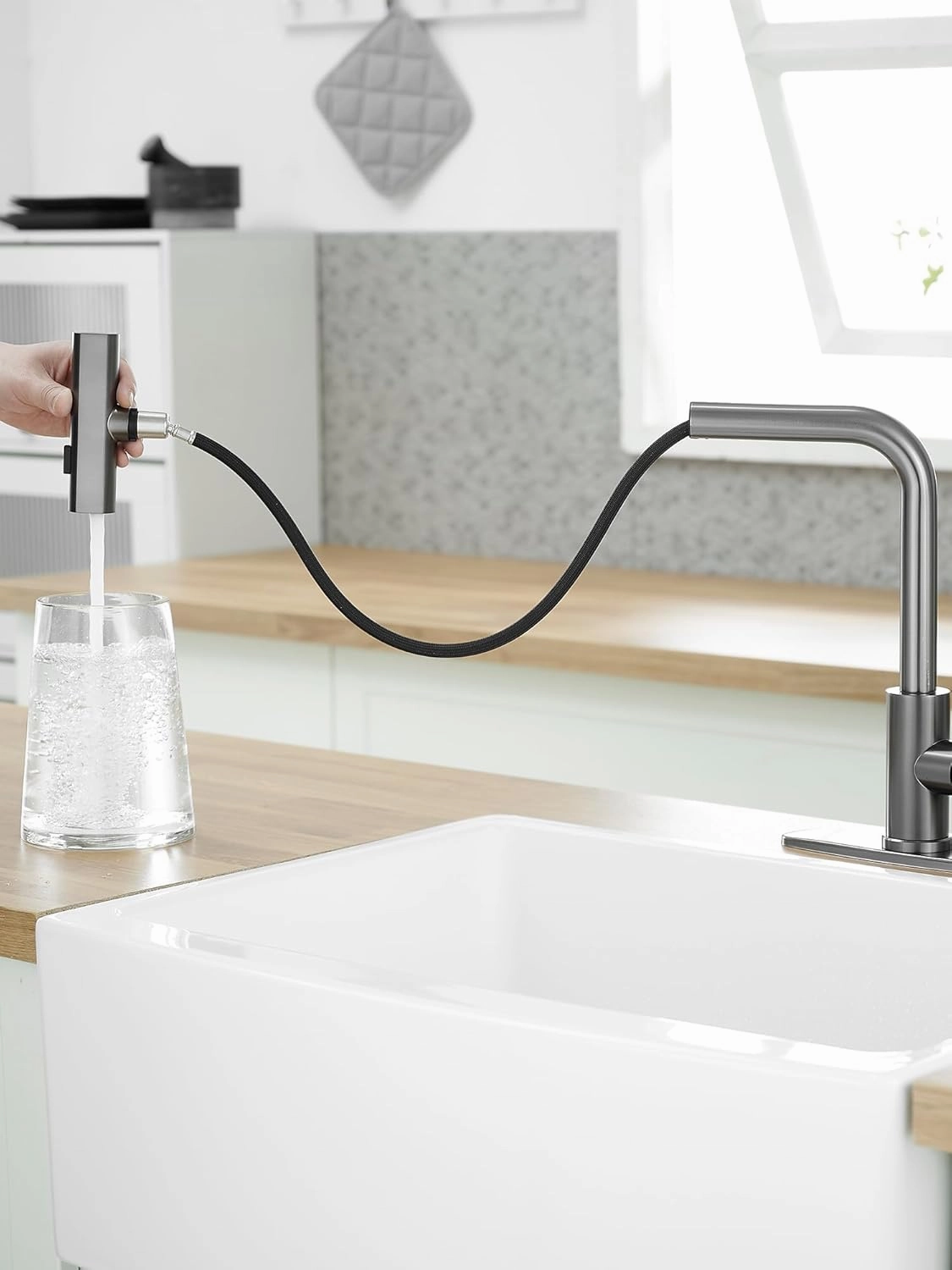 Kitchen Faucets with Pull Down Sprayer,Waterfall Kitchen Sink Faucet,Commercial Utility Stainless Steel Kitchen Faucets,Single Handle Kitchen Sink Faucet with Pull Down Sprayer for 3 Function,Grey