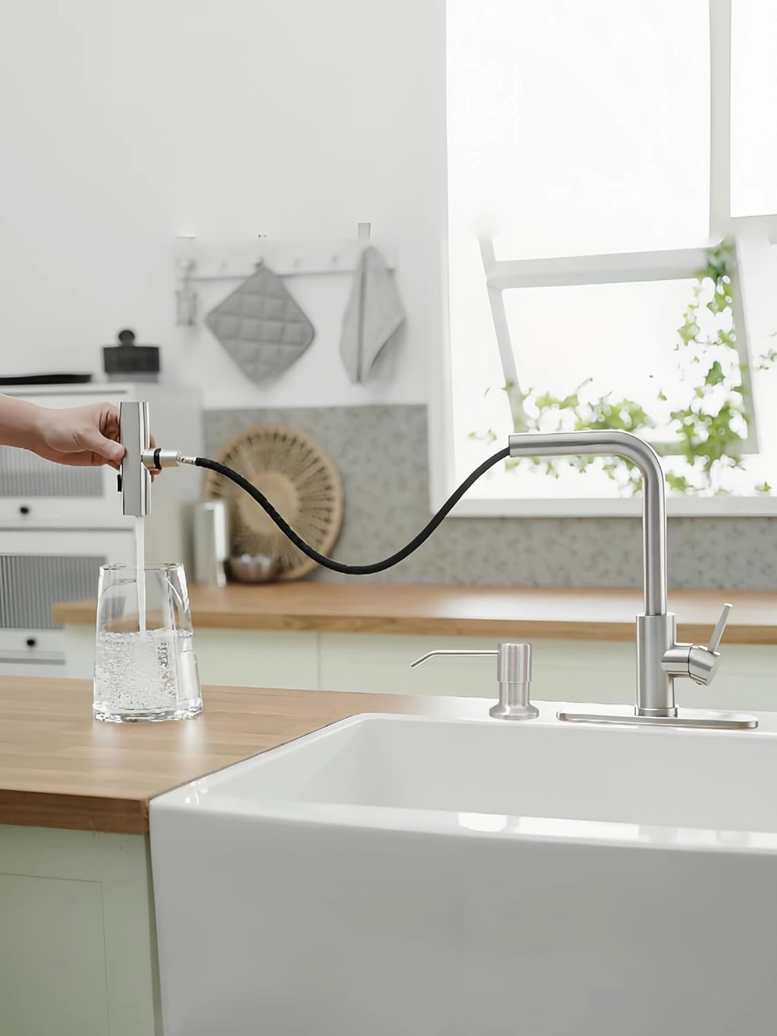 Kitchen Faucets with Pull Down Sprayer,Waterfall Kitchen Sink Faucet with Soap Dispenser,Utility Stainless Steel Kitchen Faucets,Single Handle Kitchen Sink Faucet with Pull Down Sprayer for 3 Function