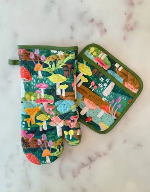 Mushroom Heaven Oven Mitt   Pot Holder Set