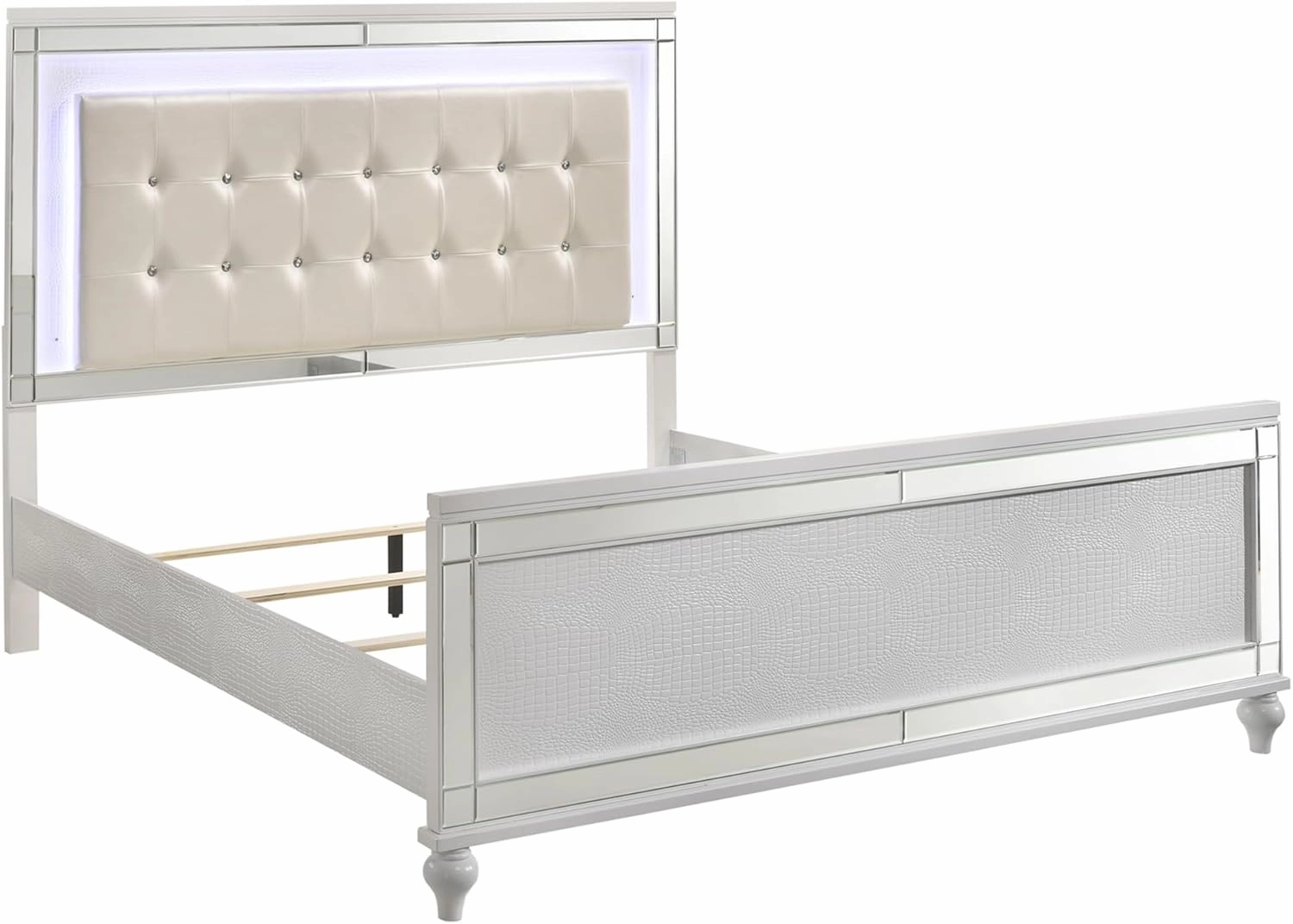 New Classic Furniture Valentino Wood King Bed, White