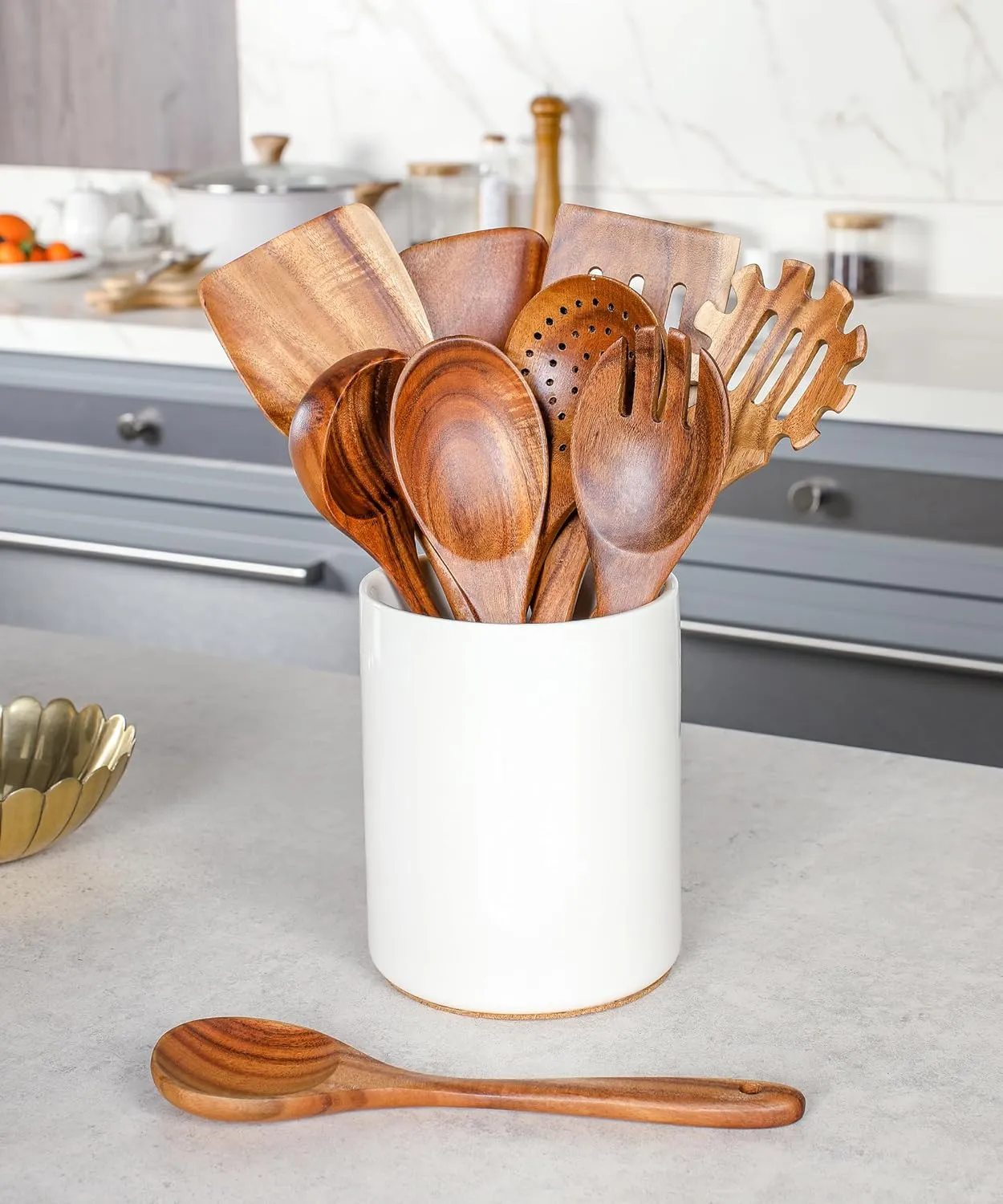 Nucookery Wooden Cooking Utensils Set with Holder, Nonstick Wooden Spoons for Cooking Spatula Set 10 Pcs, Teak Wood Kitchen Utensils Set, Ceramic Utensils Holder for Countertop, White