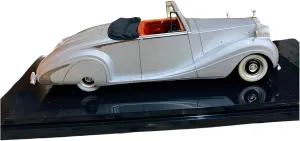 Resin Car Vehicle Model Fit for Rolls-Royce 1950 1 43 Resin Roadster Die-Cast Model Mini Car Toy Creative Gift Collection Festive Deluxe Gift