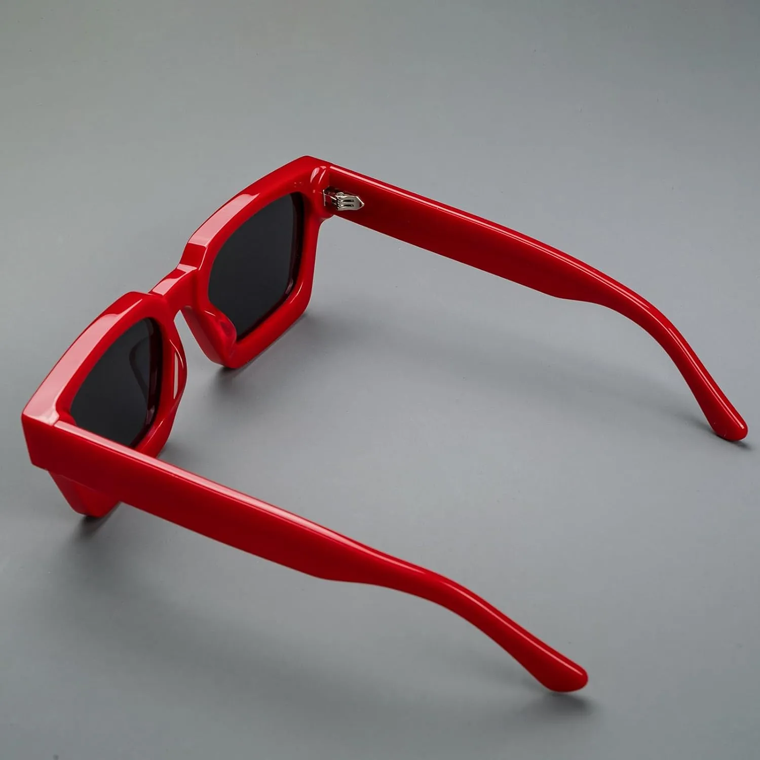 Trendy Polarized Sunglasses for Men Women, UV400 & Shatterproof, Durable Acetate Frame, Anti Glare HD Lens 1439S