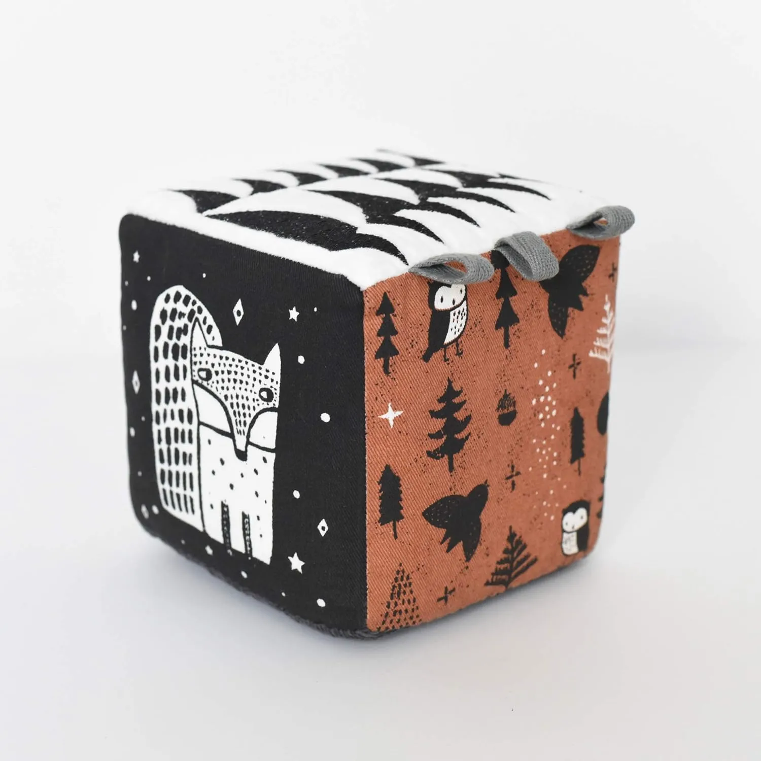 Wee Gallery Soft Block, Baby Sensory Toy with High-Contrast Graphics, Organic Soft Fabric Soft Blocks, Crinkle Flap and Textures, Tummy Time Activity for Babies and Toddlers - Woodland